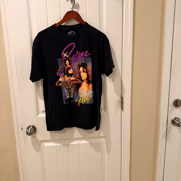 Official Selena Merchandise Other - Selena Black Graphic Men's T-Shirt Large Como La Flor